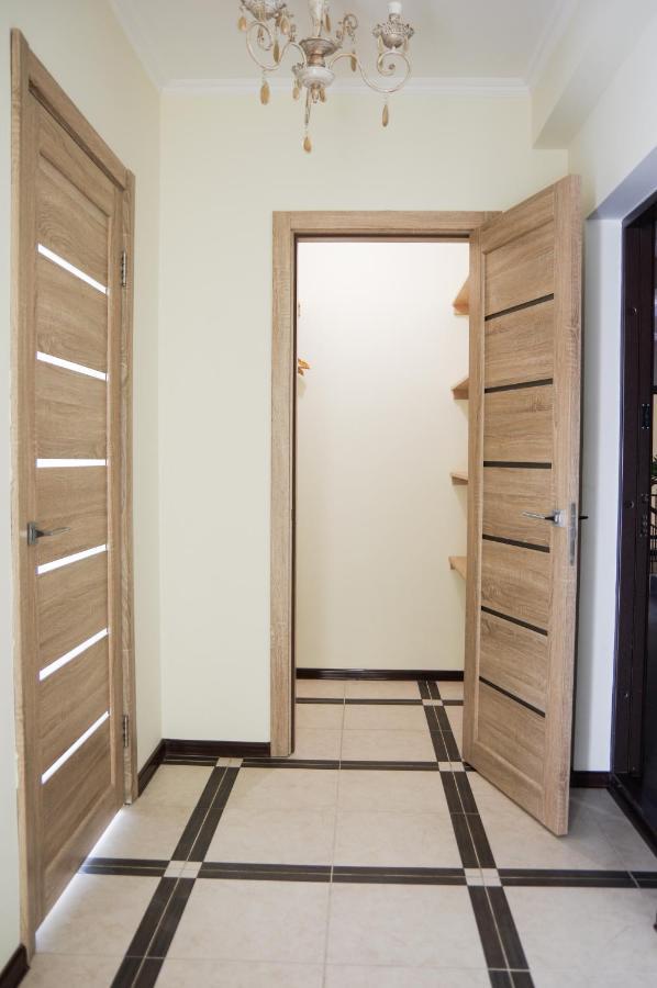 Chiernomorskie Apartamenty โอเดสซา ภายนอก รูปภาพ