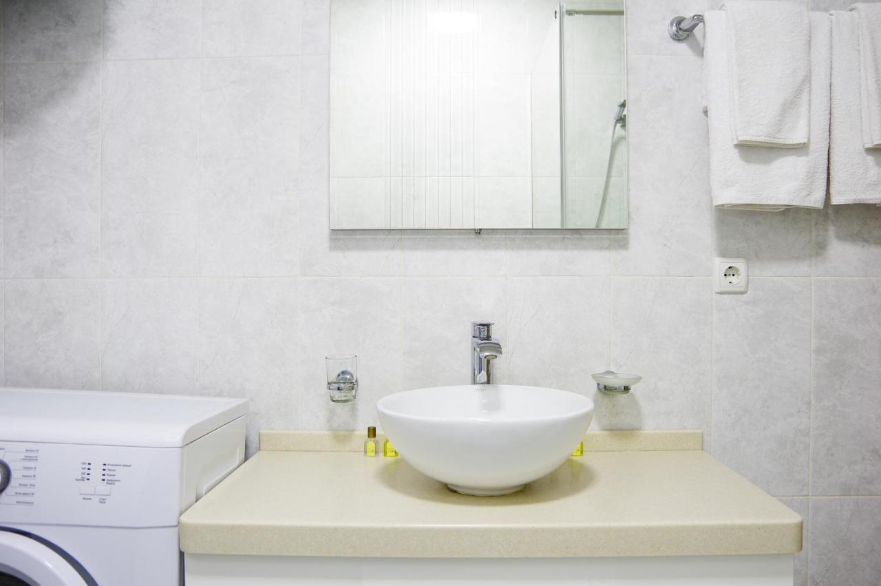 Chiernomorskie Apartamenty โอเดสซา ภายนอก รูปภาพ