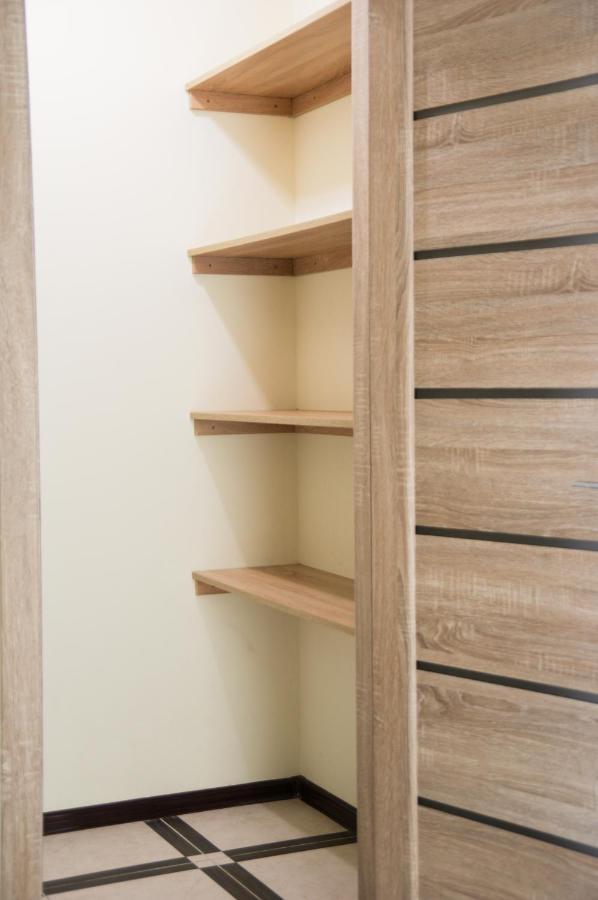 Chiernomorskie Apartamenty โอเดสซา ภายนอก รูปภาพ
